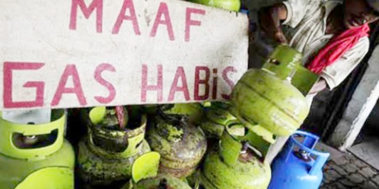 Diduga Kelelahan, Emak-emak Meninggal Setelah Antri LPG 3 Kg