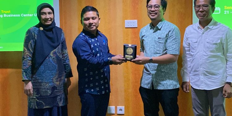 UMJ Jadi yang Pertama! 21 Dosen Resmi Ikuti TOT Internasional Bersama LabMu Academy