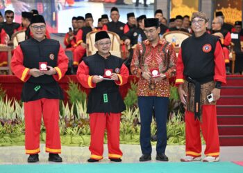 Mendikdasmen  Abdul Mu’ti Dilantik sebagai Pendekar Kehormatan Tapak Suci: Sinergi Pendidikan Karakter dan Bela Diri