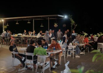 LGR Tampilkan Perjalanan Nostalgia Bersama TheGlasses dalam Moonlight Rhythm