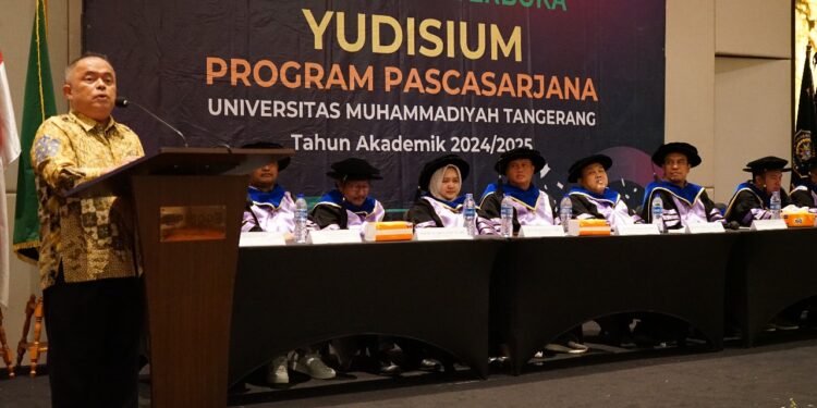 Lepas 186 Magister, Rektor UMT Ajak Lulusan Magister Bersikap Konstruktif, Kontributif, dan Solutif