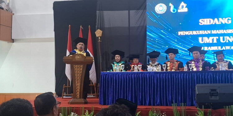 Kukuhkan 1.500 Mahasiswa Baru, Rektor UMT Doakan Affan Kurniawan