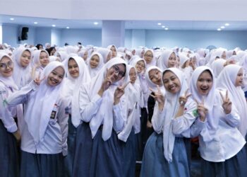 Pra-PESONAMU 2025 UM Bandung Ajak Mahasiswa Baru Berpikir Bijak dan Bertindak Positif