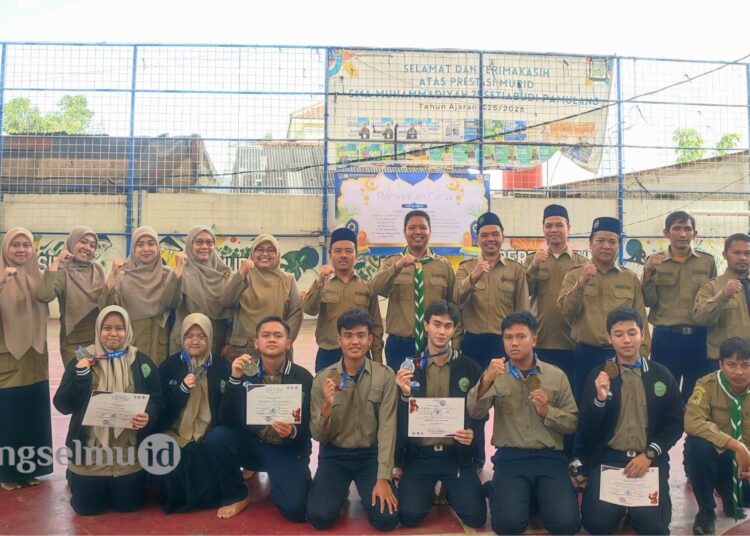 Kontingen SMAM 25 Setiabudi Pamulang bersama guru dan pendamping.